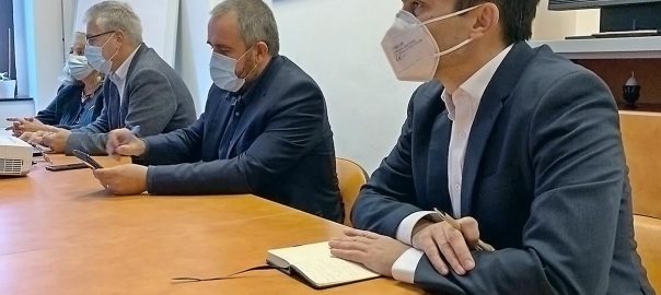  Situația învățământului on-line în scenariul roșu, subiectul primei întâlniri oficiale a noului primar al Brașovului