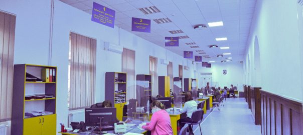  Primăria Brașov testează, în cadrul unui proiect pilot, cel mai nou sistem de dezinfecție a aerului, eficient și împotriva virusului SARS-Cov 2